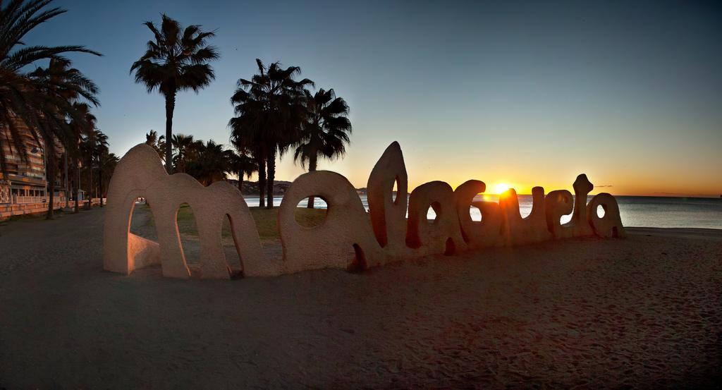 Enjoy Apart Centro Y Playa Victoria Málaga Eksteriør billede